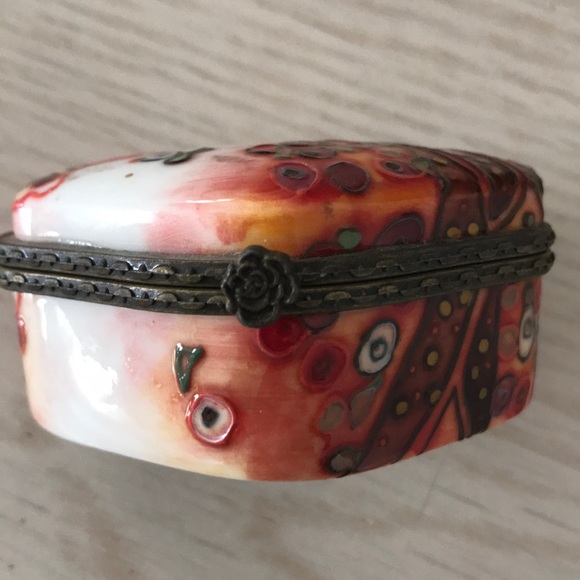 Vintage Benaya by Innovation Porcelain trinket box - Picture 2 of 6